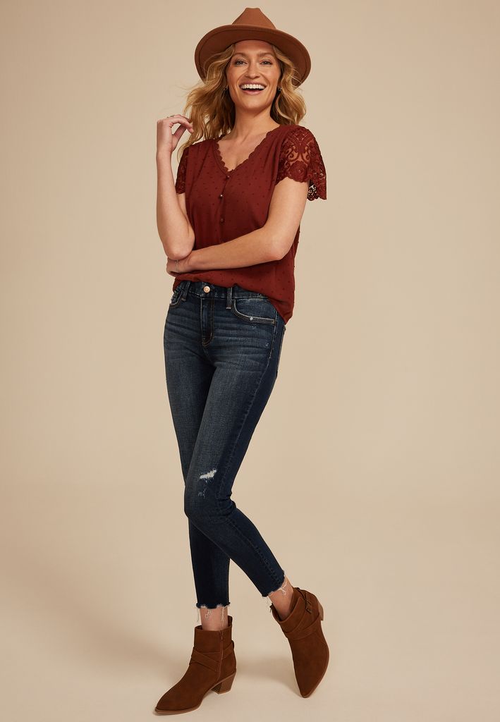 Clip Dot Lace Short Sleeve Blouse - Image 3