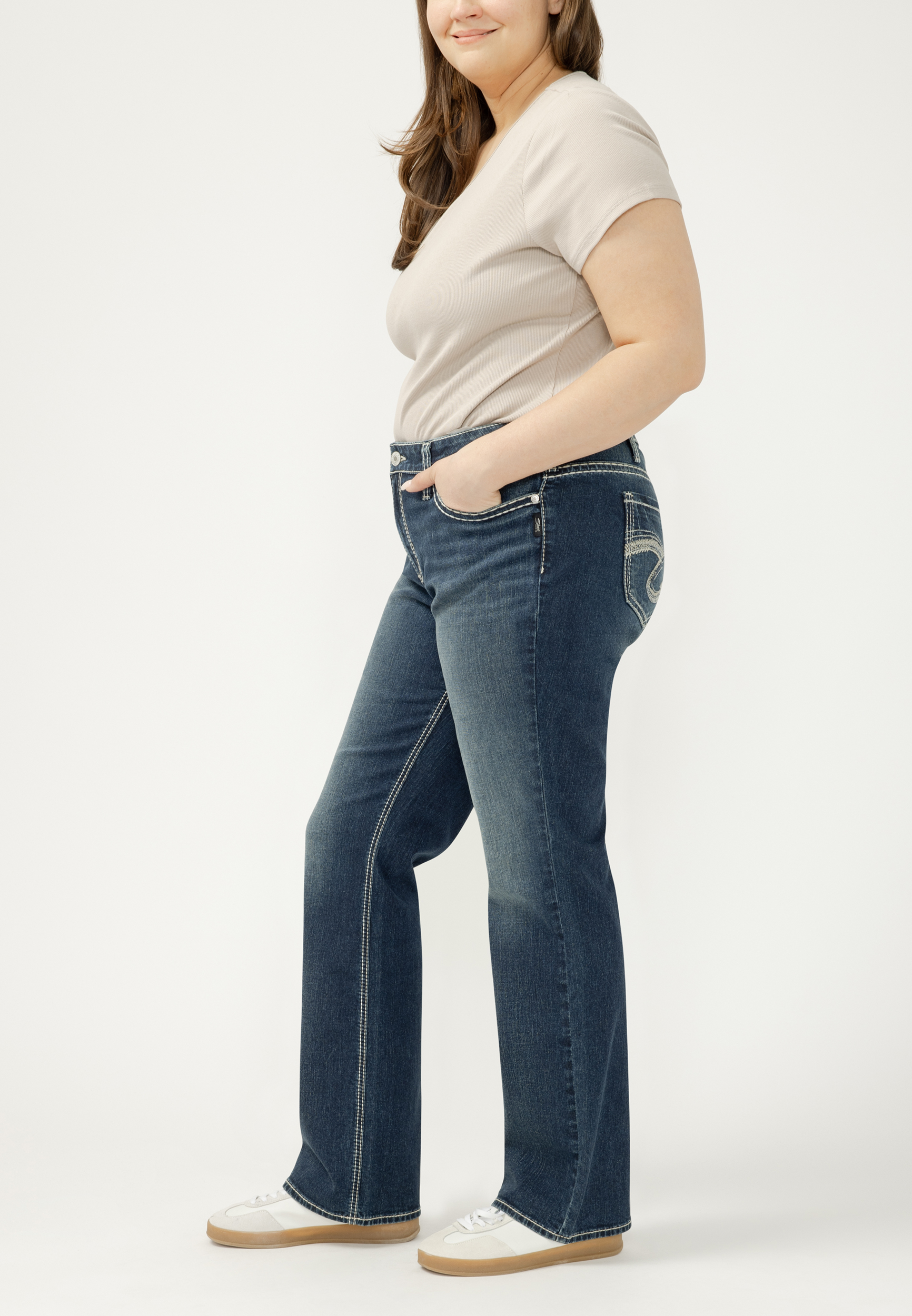 Plus Size Silver Jeans Co.? Suki Curvy Mid Rise Vintage Thick Stitch Slim Boot - Image 3