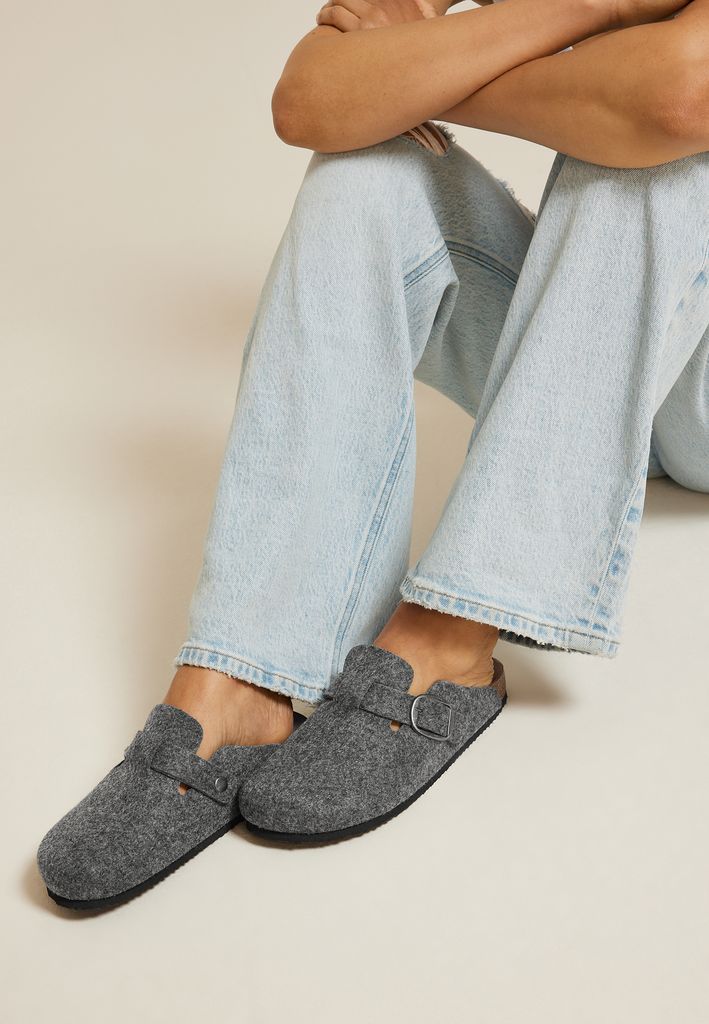 SuperCush Chloe Felt Footbed Clog - Image 2
