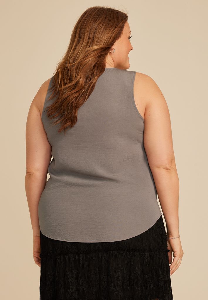 Plus Size Lace Trim V Neck Tank Top - Image 2