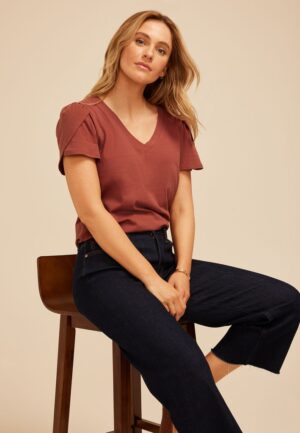 24/7 Holland Tulip Sleeve Tee