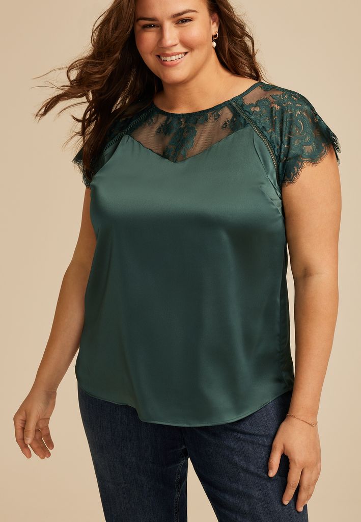 Plus Size Mixed Fabric Lace Short Sleeve Blouse - Image 3
