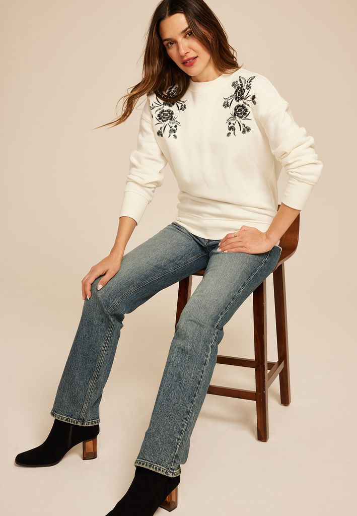 Studio Y Floral Embroidered Sweatshirt - Image 3