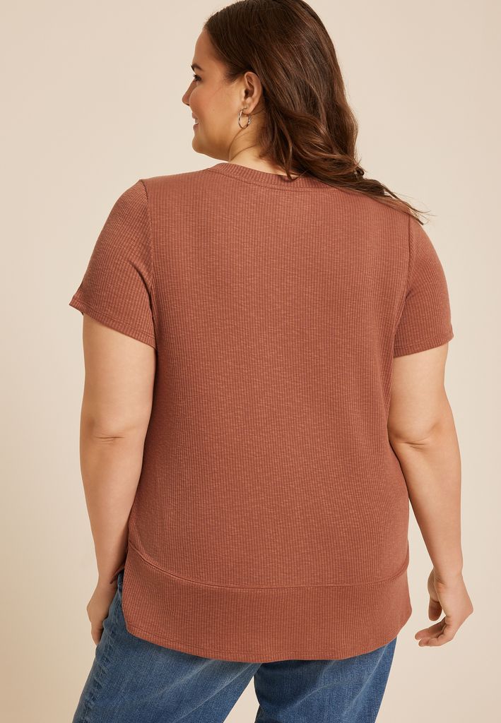 Plus Size 24/7 V Neck Step Hem Tee - Image 2