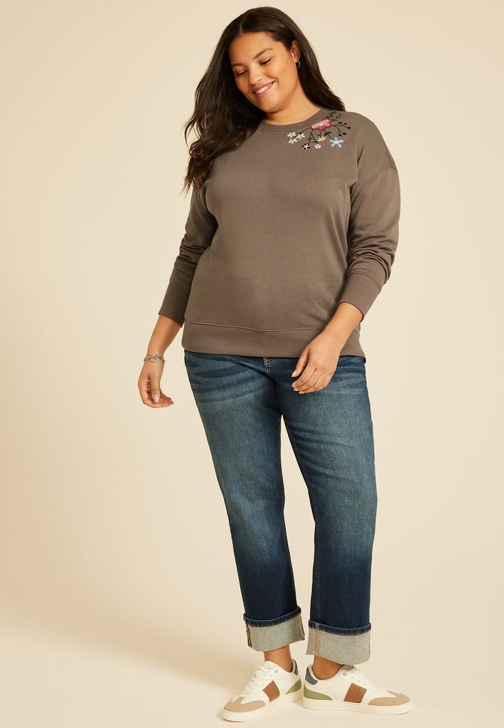 Plus Size Floral Embroidered Relaxed Fit Sweatshirt - Image 3