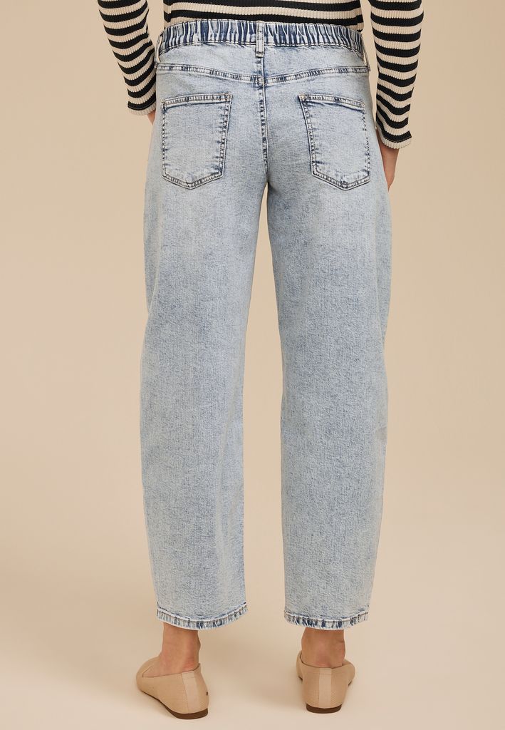 Mid Rise Elastic Waist Barrel Jean - Image 2